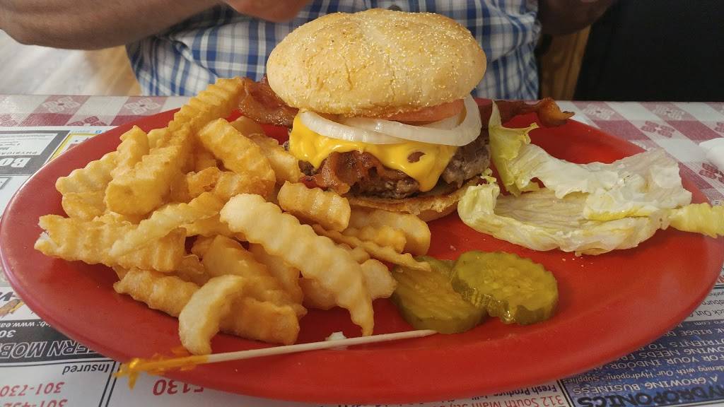 Bonnies At the Red Byrd | restaurant | 19409 Shepherdstown Pike, Keedysville, MD 21756, USA | 3014325822 OR +1 301-432-5822