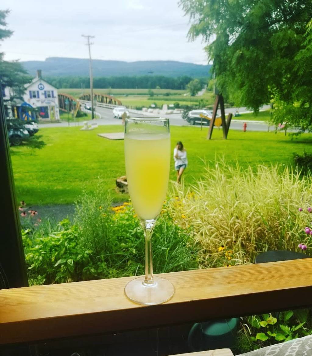 Jard Wine Pub | restaurant | 10 Main St, New Paltz, NY 12561, USA | 8452558466 OR +1 845-255-8466