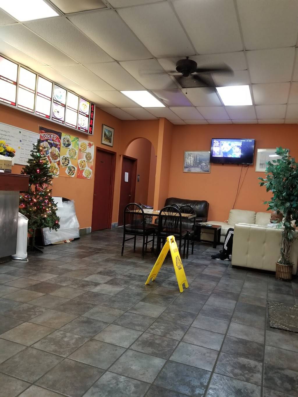 Tokyo Express III | restaurant | 5700 Salem Run Boulevard,, Fredericksburg, VA 22407, USA | 5407851777 OR +1 540-785-1777