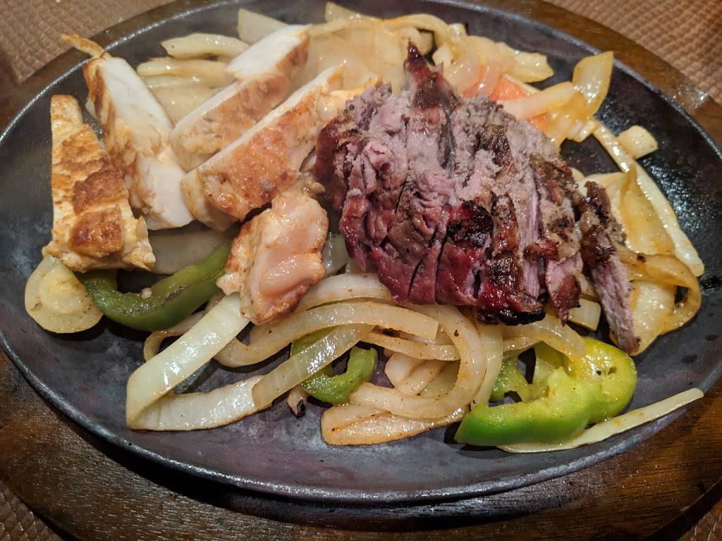 El Fenix Mexican Restaurant | restaurant | 120 E Colorado Blvd, Dallas, TX 75203, USA | 2149414050 OR +1 214-941-4050