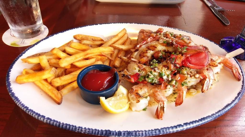Red Lobster | restaurant | 1100 Buckeye Ave, Ames, IA 50010, USA | 5152322922 OR +1 515-232-2922