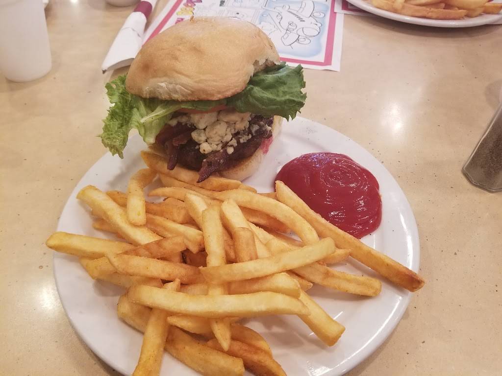 Hickory House Restaurant | restaurant | 2259 E Jackson Blvd, Jackson, MO 63755, USA | 5732043590 OR +1 573-204-3590