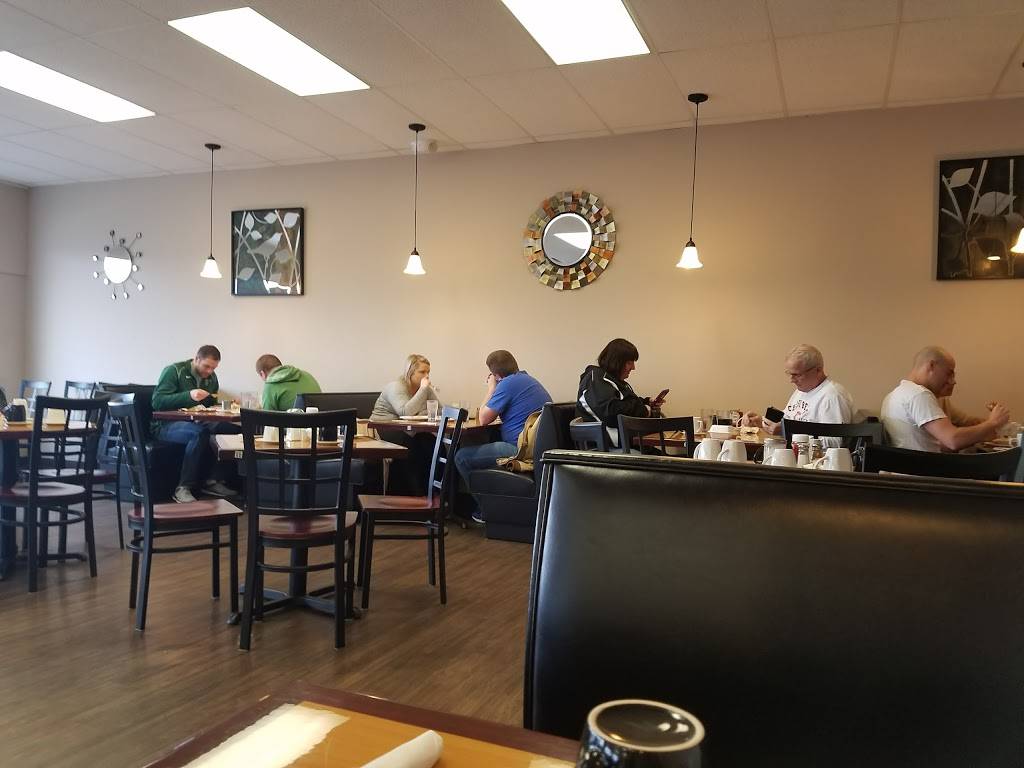 Carmelas Restaurant | restaurant | 2303 E Washington St, Bloomington, IL 61704, USA | 3096620186 OR +1 309-662-0186