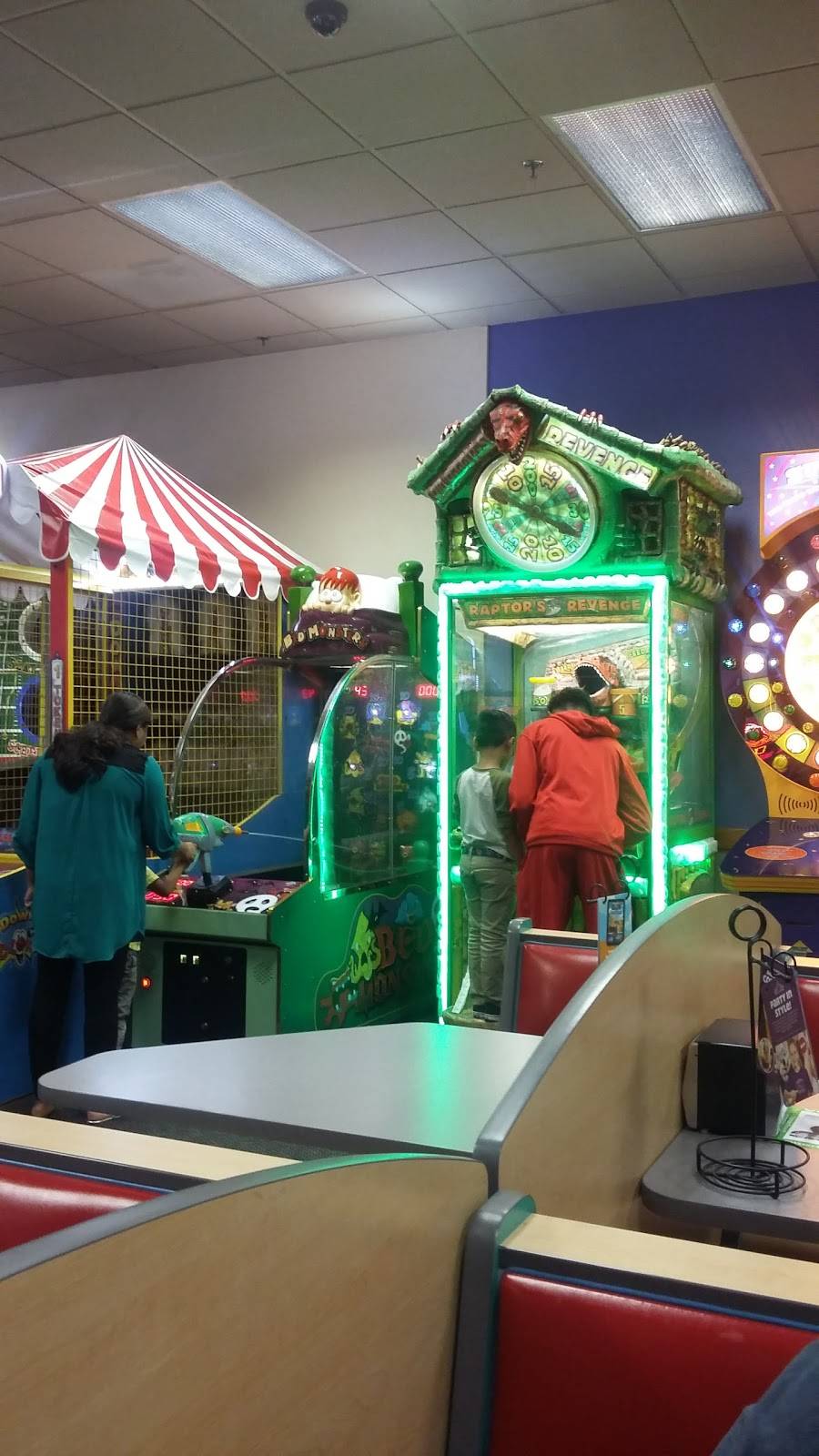 Chuck E. Cheeses | restaurant | 9840 Hibert St, San Diego, CA 92131, USA | 8585785860 OR +1 858-578-5860