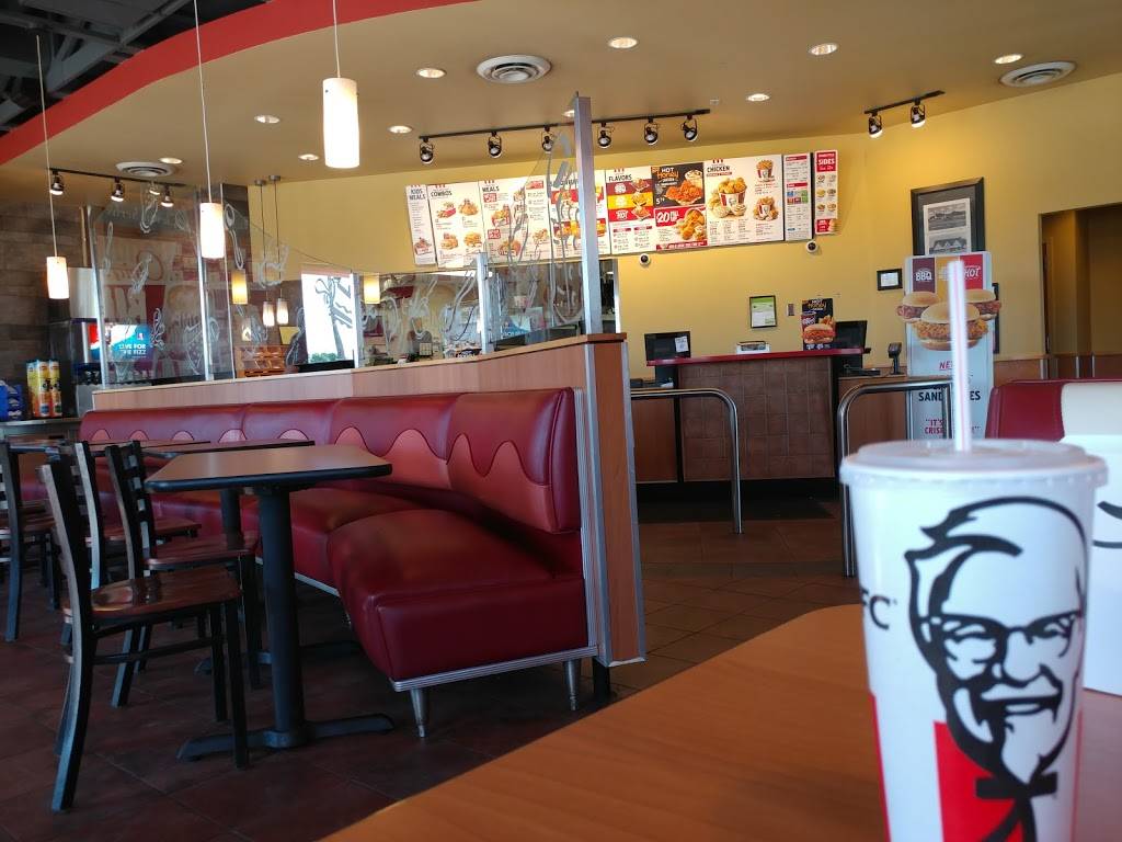 KFC | restaurant | 145 E 3rd Rd, Lasalle, IL 61301, USA | 8152237111 OR +1 815-223-7111