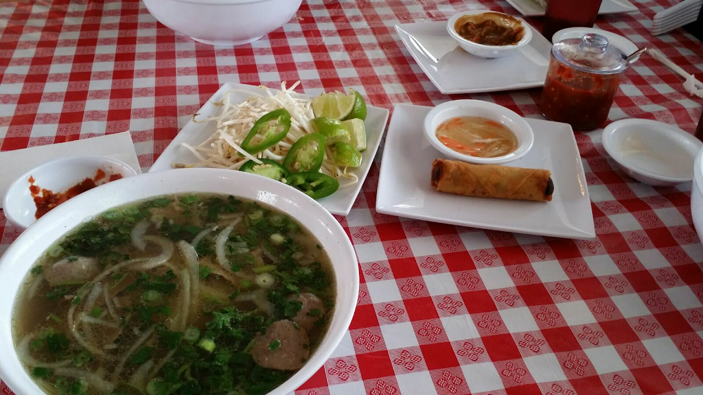 Pho Saigon Vietnamese Noodle & Grill | restaurant | 1313 W 7th St, Joplin, MO 64801, USA | 4176279966 OR +1 417-627-9966