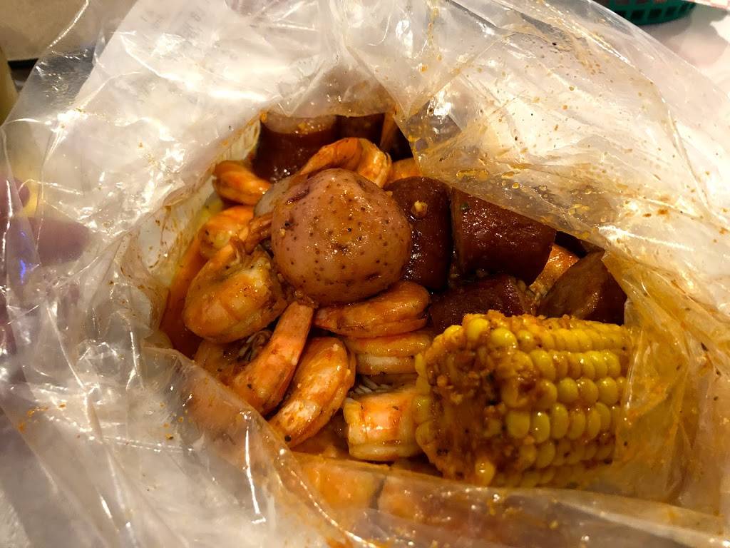 Angry Crab Shack | restaurant | 3227 E Bell Rd #D110, Phoenix, AZ 85032, USA | 6029758556 OR +1 602-975-8556