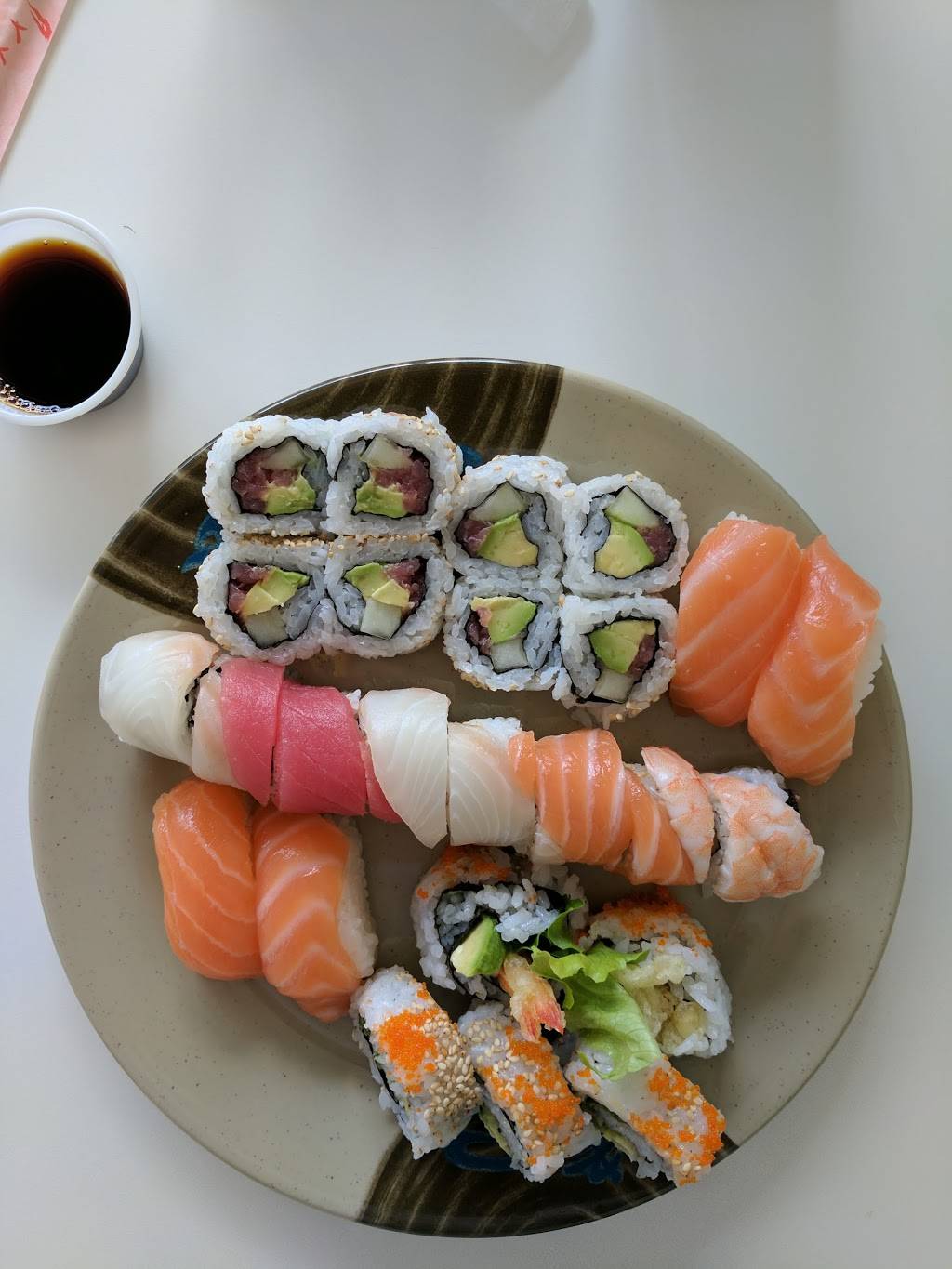 SUSHIOLOGY Lake Buena Vista | restaurant | 12211 Regency Village Dr #7, Orlando, FL 32821, USA | 4072394920 OR +1 407-239-4920