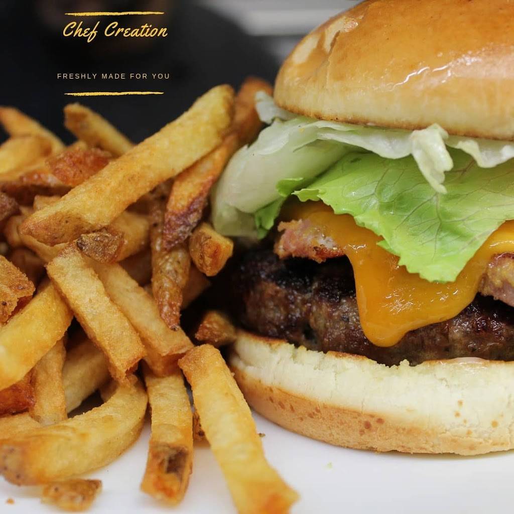 Col. Mustards Bar & Grill | restaurant | 16925 Yonge St, Newmarket, ON L3Y 5Y1, Canada | 9058956663 OR +1 905-895-6663