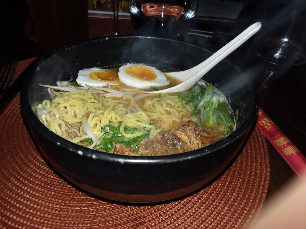 Whiskey & Wine | restaurant | 4917, 148 N Main St, Concord, NH 03301, USA | 6037158575 OR +1 603-715-8575