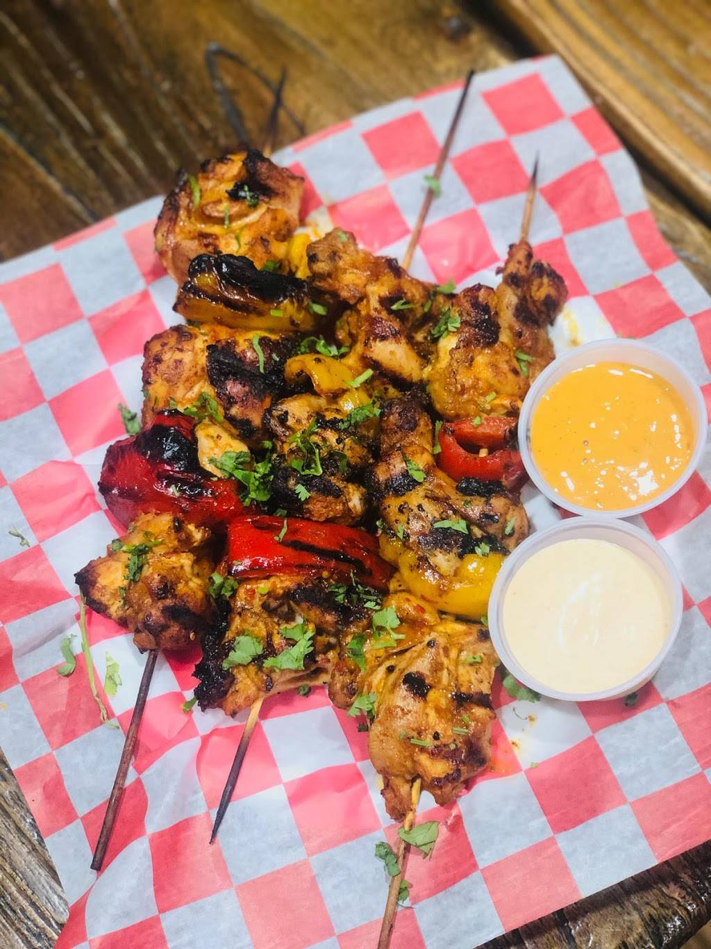 Halal Grill | restaurant | 5 E Marie St, Hicksville, NY 11801, USA | 5163365479 OR +1 516-336-5479