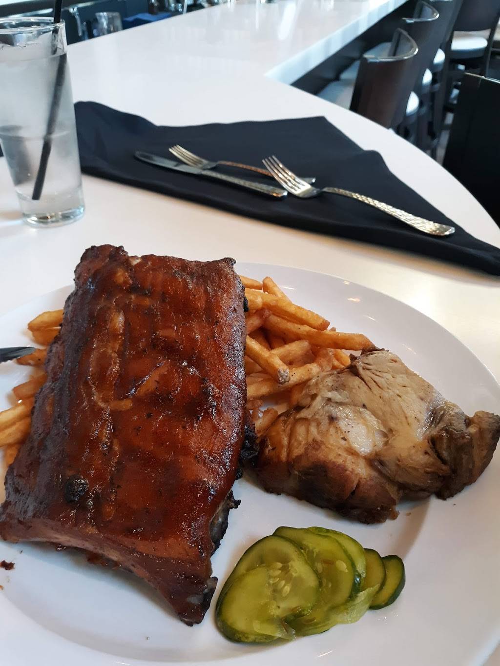 Fireside Grille | restaurant | 8400 S Genuine Rd, Shepherd, MI 48883, USA | 9898286315 OR +1 989-828-6315