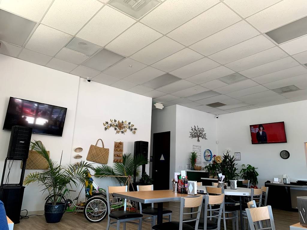 Chao Bay Vietnamese Cuisine | restaurant | 6829 Stockton Blvd #399, Sacramento, CA 95823, USA | 9163464839 OR +1 916-346-4839