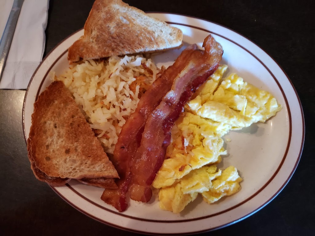 Golden Brown Bakery, Inc. | bakery | 421 Phoenix St, South Haven, MI 49090, USA | 2696373418 OR +1 269-637-3418