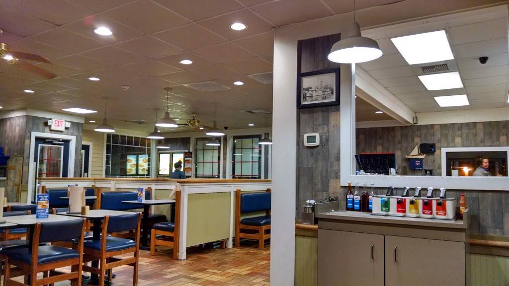 Captain Ds | restaurant | 2820 Maple Ave, Zanesville, OH 43701, USA | 7404521585 OR +1 740-452-1585