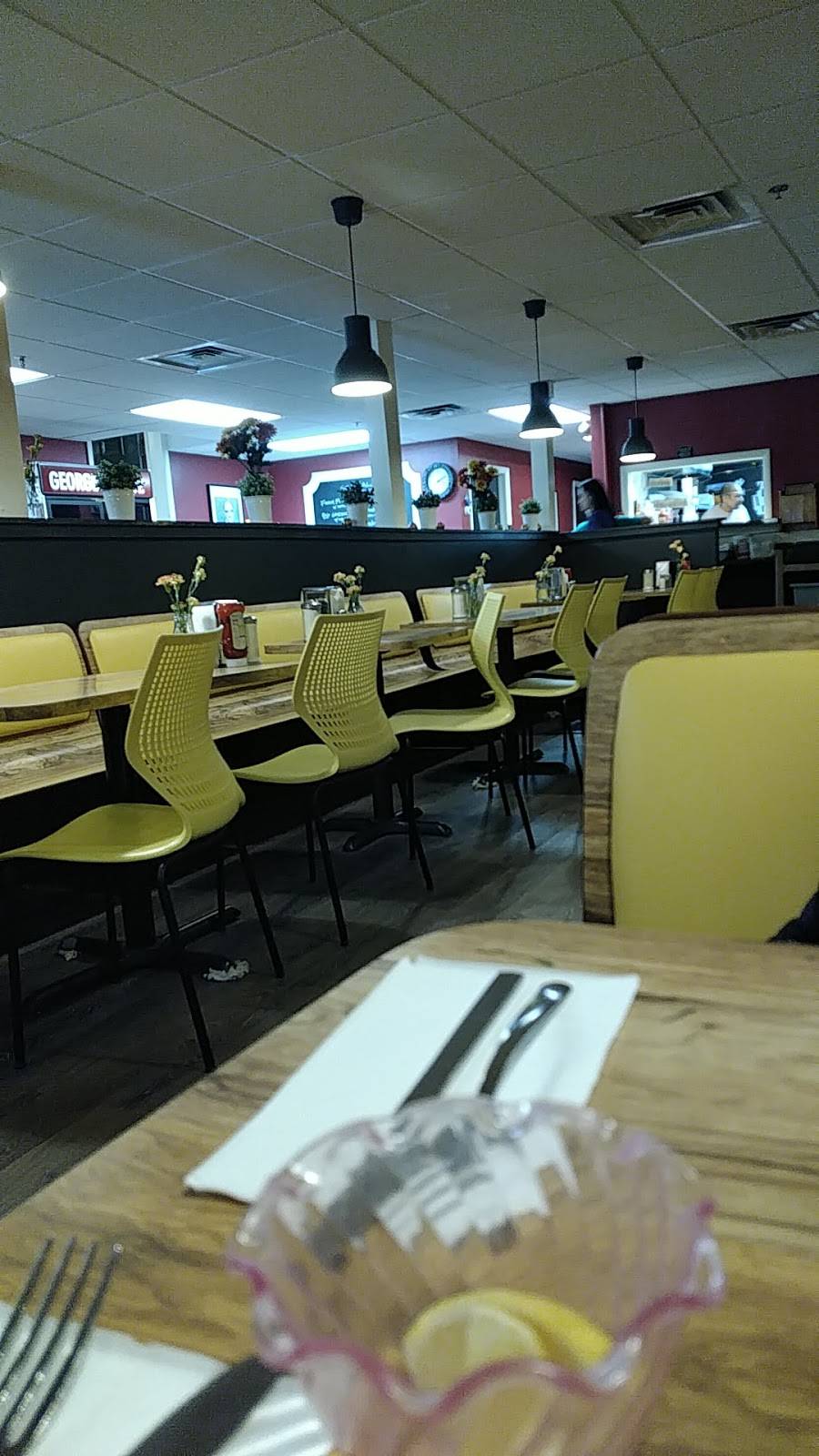 Georges Place | restaurant | 36 Gleneida Ave, Carmel Hamlet, NY 10512, USA | 8452253933 OR +1 845-225-3933