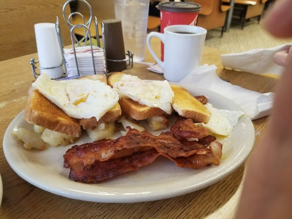 La Ports Pine Restaurant | restaurant | 48 Pine St, Lockport, NY 14094, USA | 7164339756 OR +1 716-433-9756