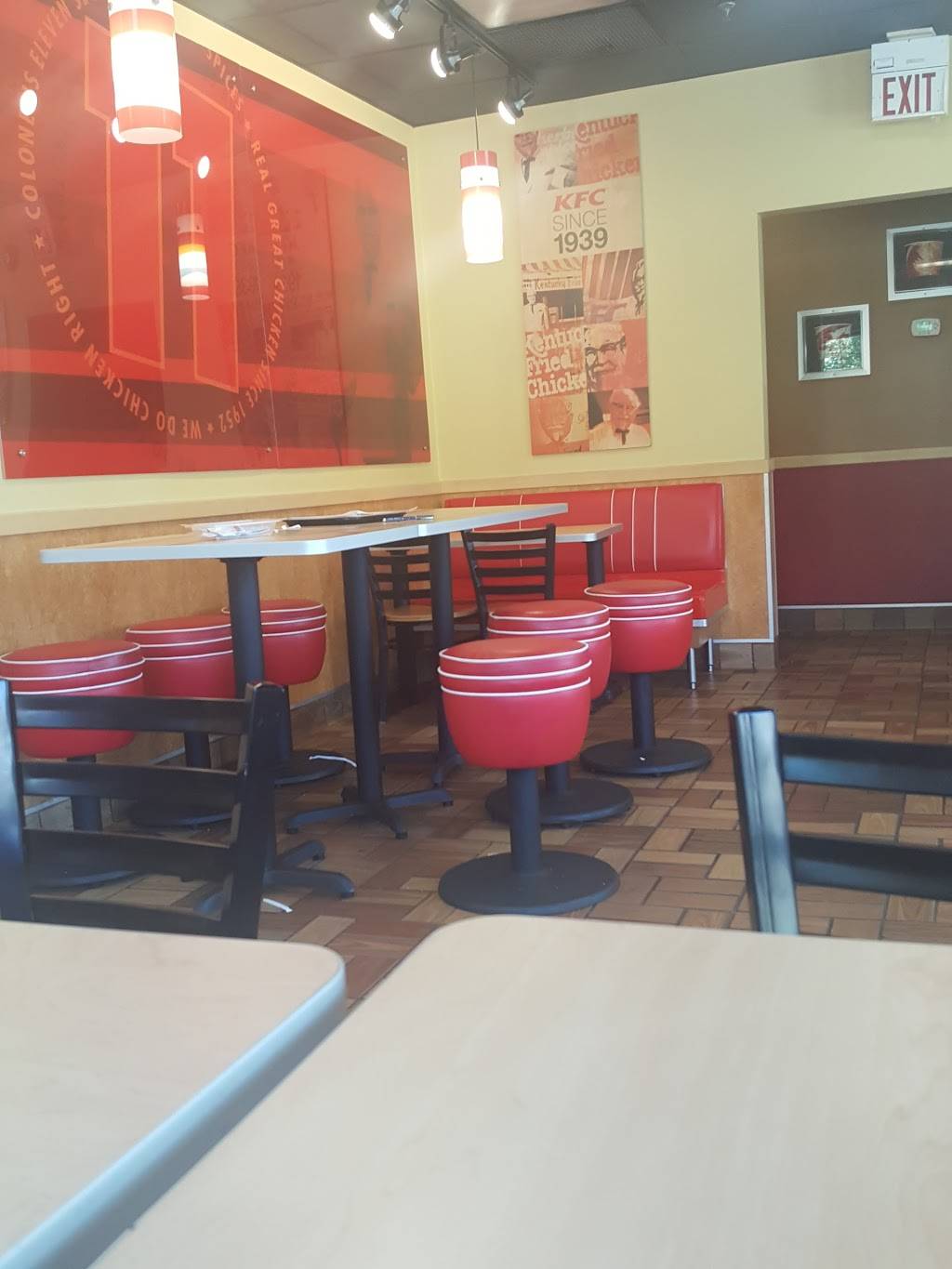 KFC | restaurant | 490 North Ave, New Rochelle, NY 10801, USA | 9146323290 OR +1 914-632-3290