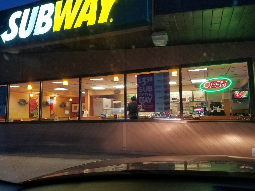 Subway | restaurant | 356 Mariano S. Bishop Blvd, Fall River, MA 02721, USA | 5086755559 OR +1 508-675-5559