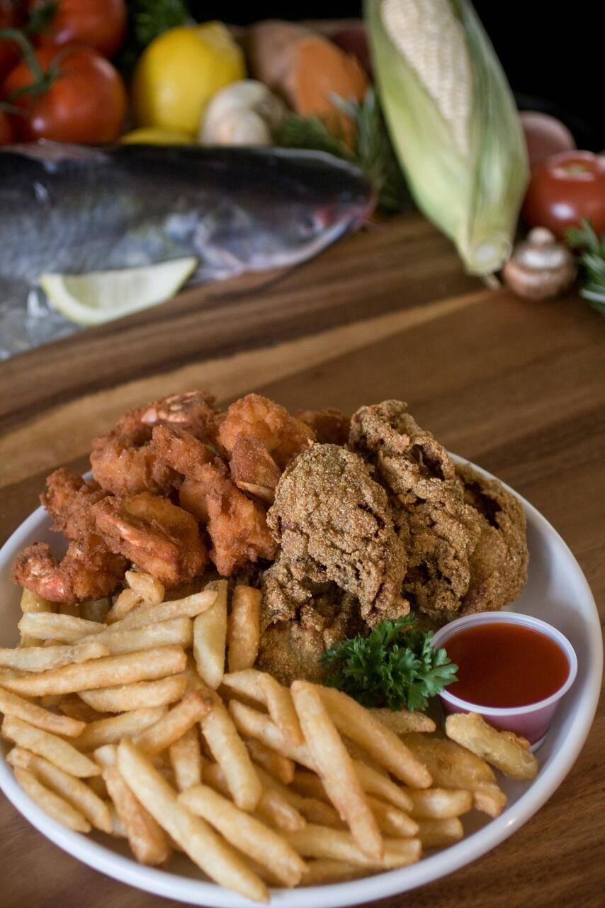 JJ Fish and Chicken | restaurant | 515 Fairgrounds Dr, Vallejo, CA 94589, USA | 7076489245 OR +1 707-648-9245