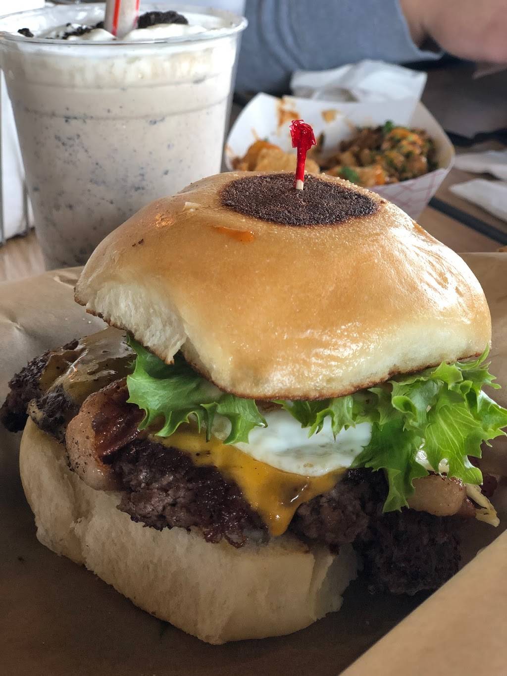 LA Burger | restaurant | 5800 N Tarrant Pkwy #110, Fort Worth, TX 76244, USA | 8175762898 OR +1 817-576-2898