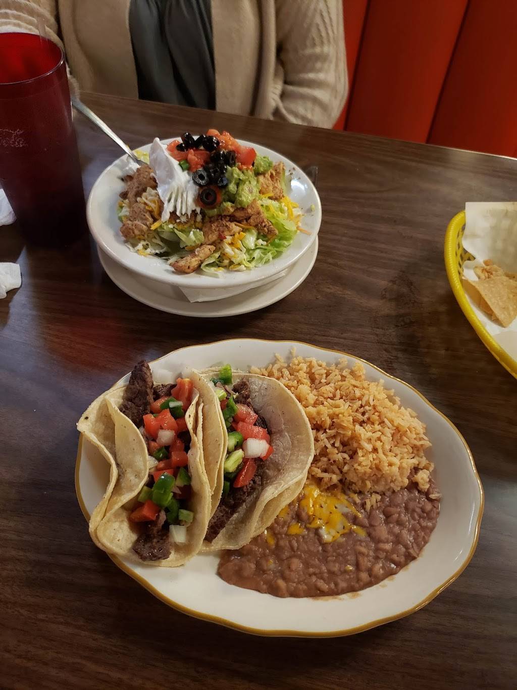 Cafe San Martin | restaurant | 112 N A St, Lompoc, CA 93436, USA | 8057364104 OR +1 805-736-4104