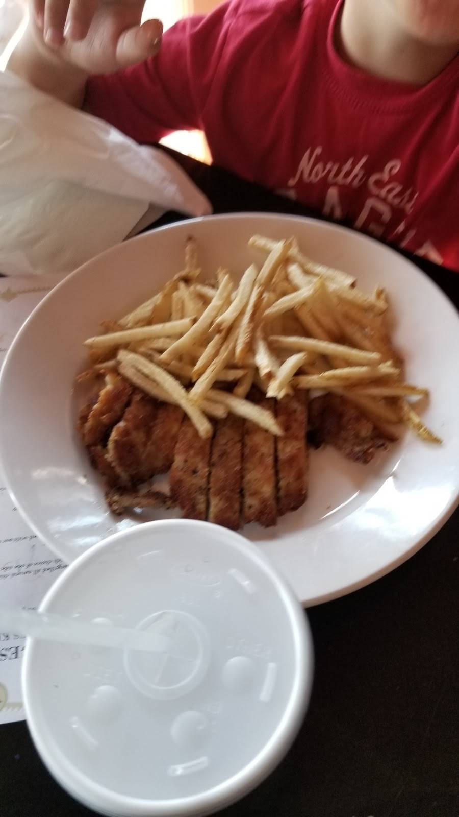 Horny Toad Cafe & Bar | restaurant | 5812 I-35, Denton, TX 76207, USA | 9403832150 OR +1 940-383-2150