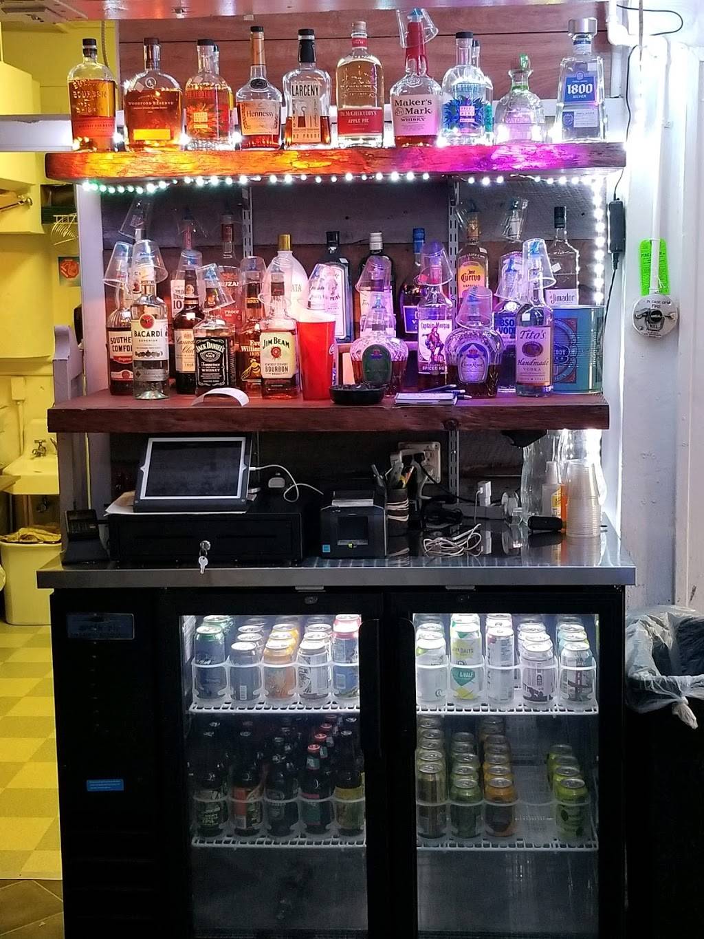 Good Times Tavern | restaurant | 3107 Williamson Rd, Roanoke, VA 24012, USA | 5407955198 OR +1 540-795-5198