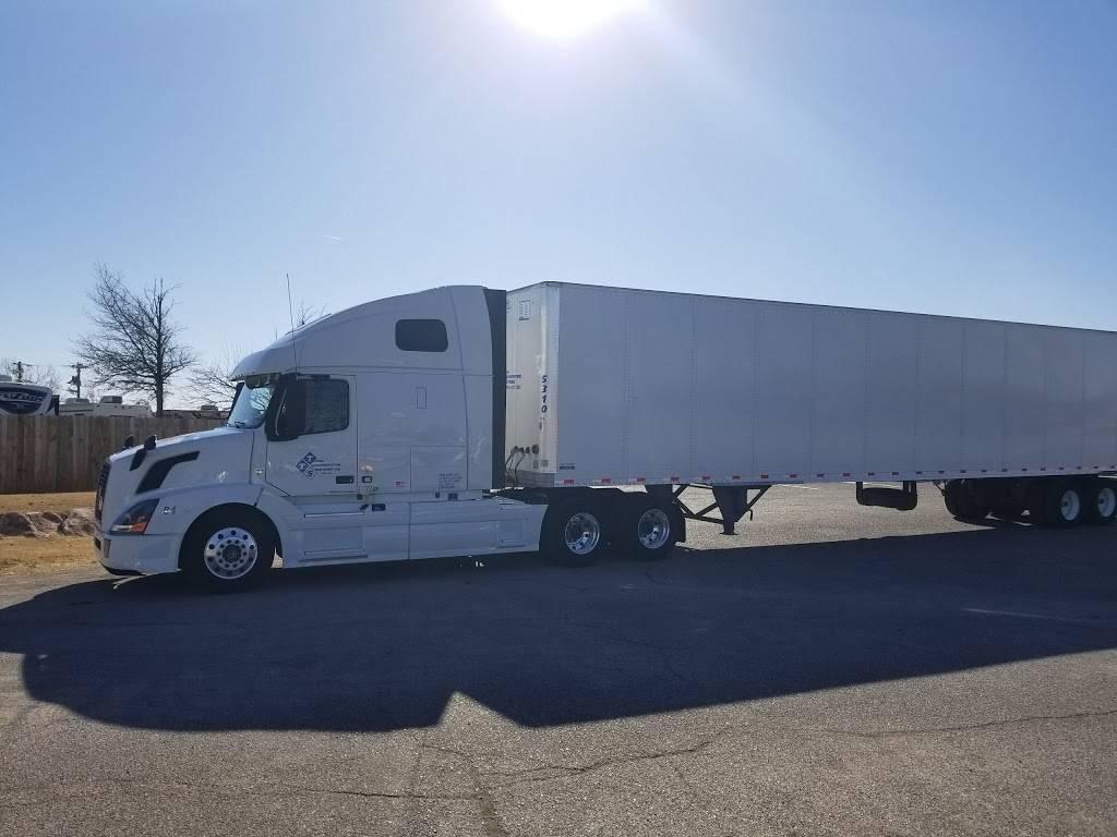 Dennys | restaurant | 2703 S Country Club Rd, El Reno, OK 73036, USA | 4052623535 OR +1 405-262-3535