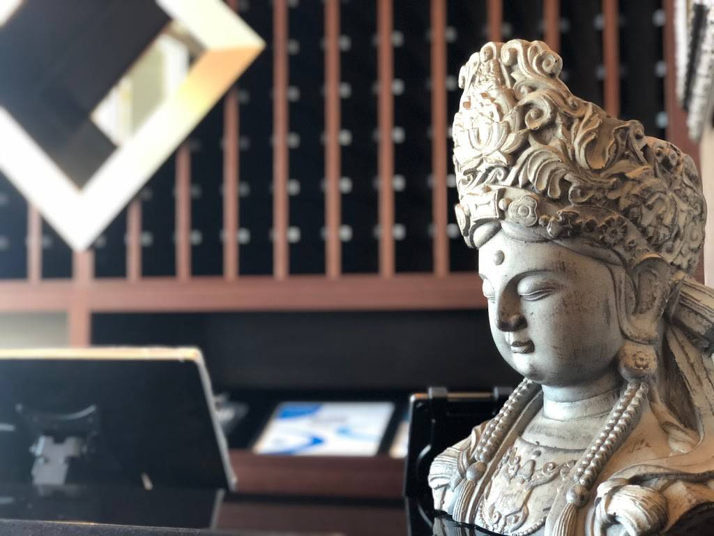 Bombay Chopsticks | restaurant | 1568 W Ogden Ave, Site #148, Naperville, IL 60540, USA | 3312262928 OR +1 331-226-2928