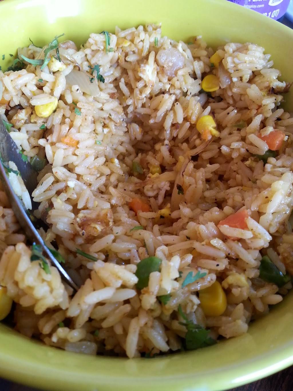 Pollo Royal | restaurant | 115 Commercial St, Lynn, MA 01905, USA | 7817809953 OR +1 781-780-9953