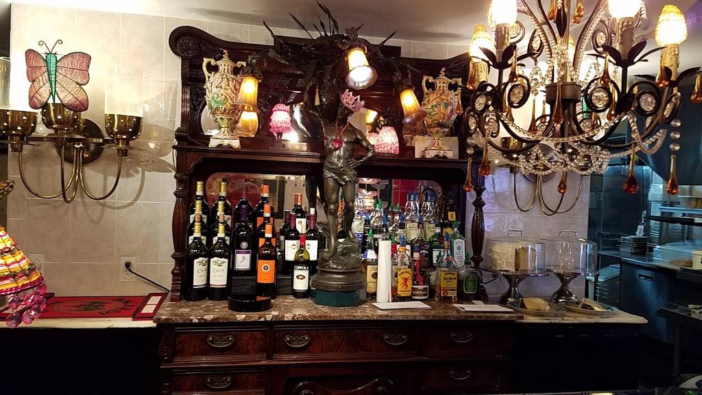 Serendipity Restaurant | restaurant | 32580 River Rd, Millsboro, DE 19966, USA | 3029453600 OR +1 302-945-3600