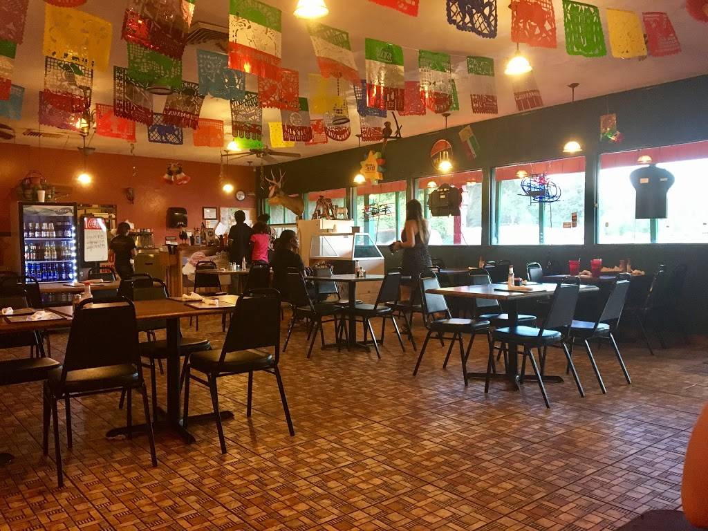 Los Avina Mexican Restaurant | restaurant | 201 SW Archer Rd, Archer, FL 32618, USA | 3524951314 OR +1 352-495-1314