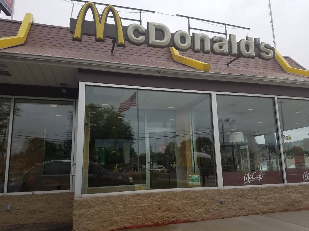 McDonalds | cafe | 607 S Wooster Ave, Strasburg, OH 44680, USA | 3308782444 OR +1 330-878-2444