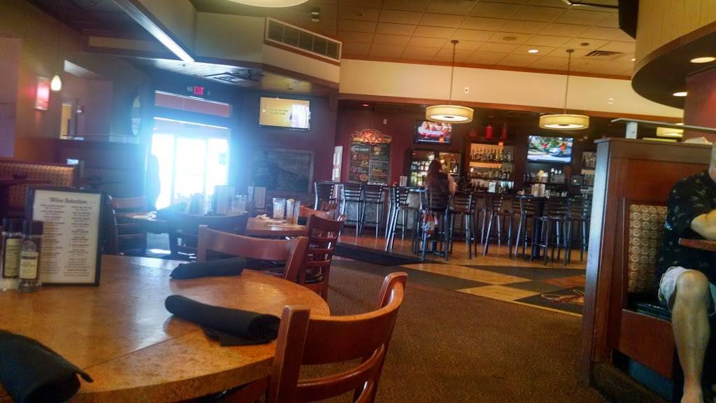 Twisted Rooster Chesterfield | meal takeaway | 45225 Marketplace Blvd, Chesterfield Township, MI 48051, USA | 5869491470 OR +1 586-949-1470