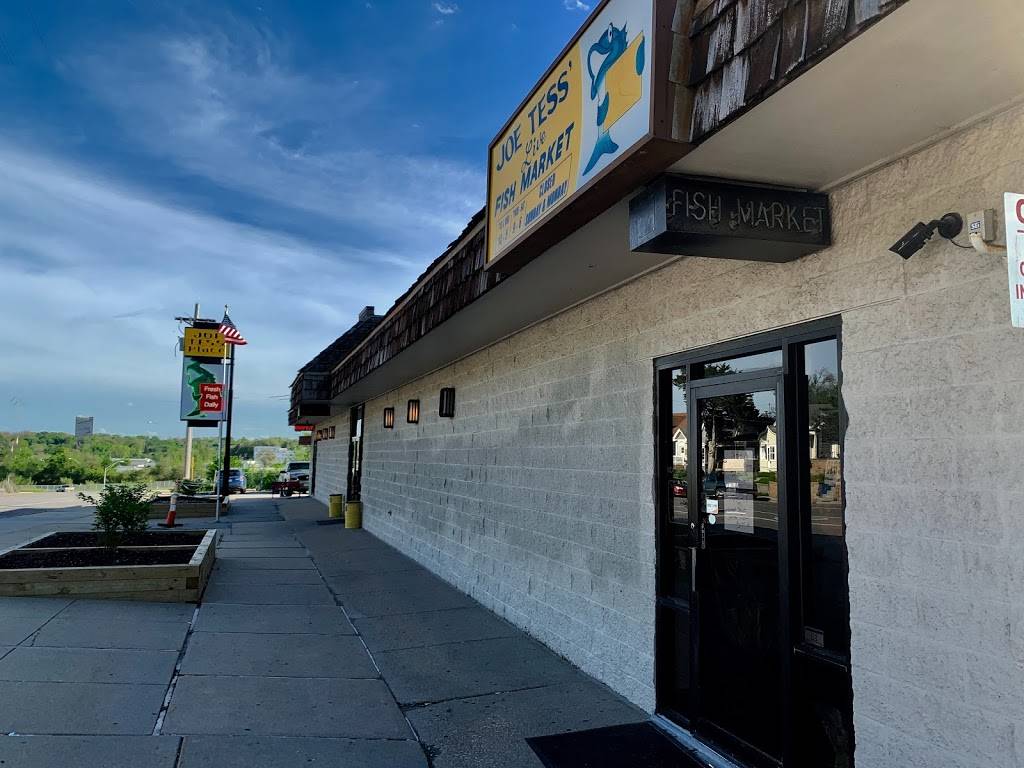 Joe Tess Place | restaurant | 5424 S 24th St, Omaha, NE 68107, USA | 4027317278 OR +1 402-731-7278