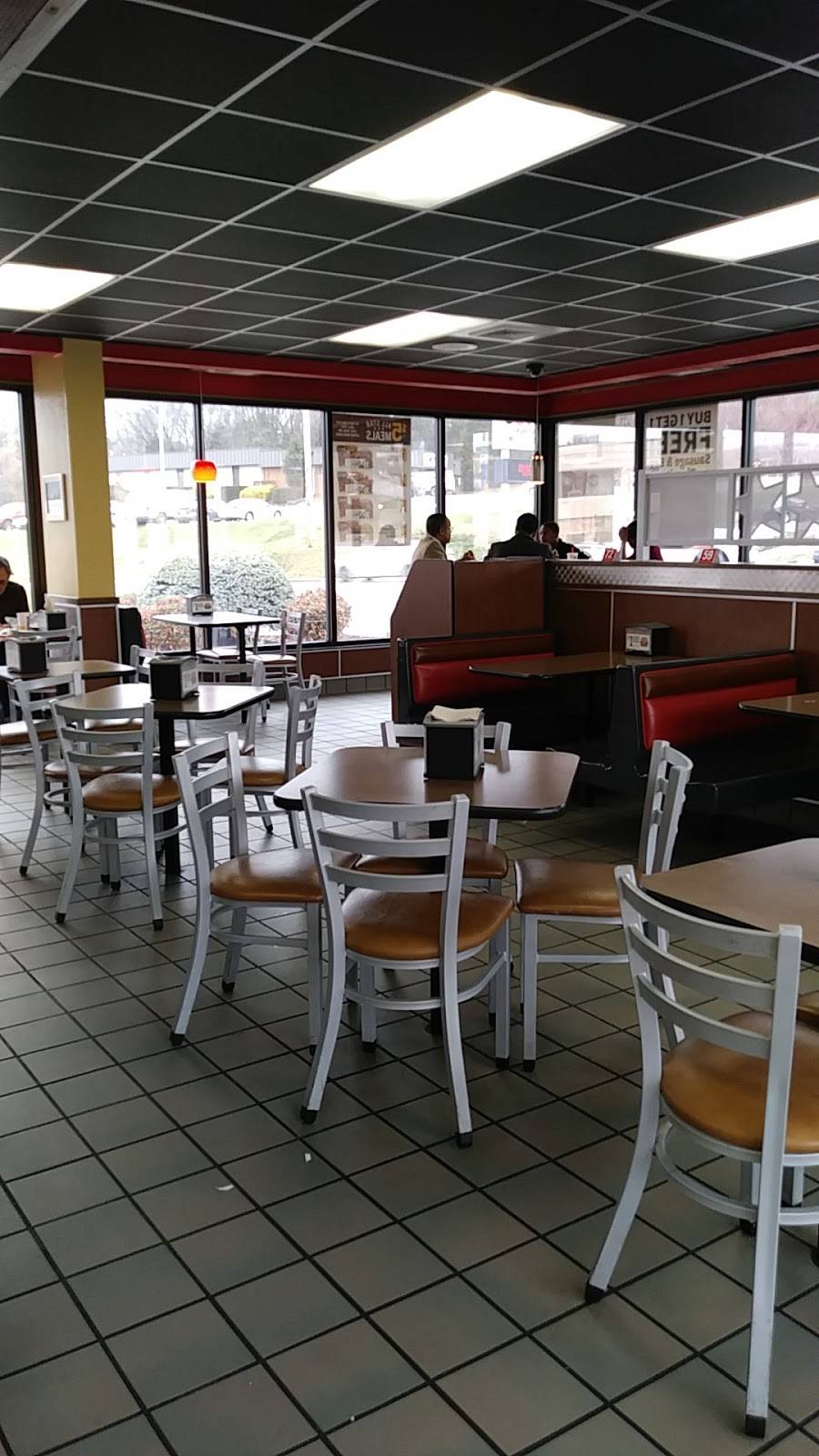 Hardees | restaurant | 785 M.L.K. Jr. Way, Harrisonburg, VA 22801, USA | 5404338224 OR +1 540-433-8224