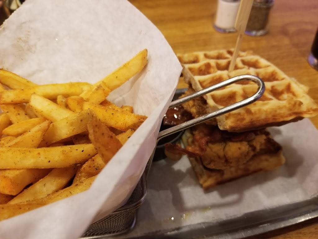 Burgers and More by Emeril | restaurant | 77 Sands Blvd, Bethlehem, PA 18015, USA | 4847777777 OR +1 484-777-7777