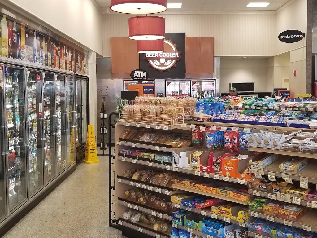 Wawa | cafe | 2325 E Fletcher Ave, Tampa, FL 33612, USA | 8139777493 OR +1 813-977-7493