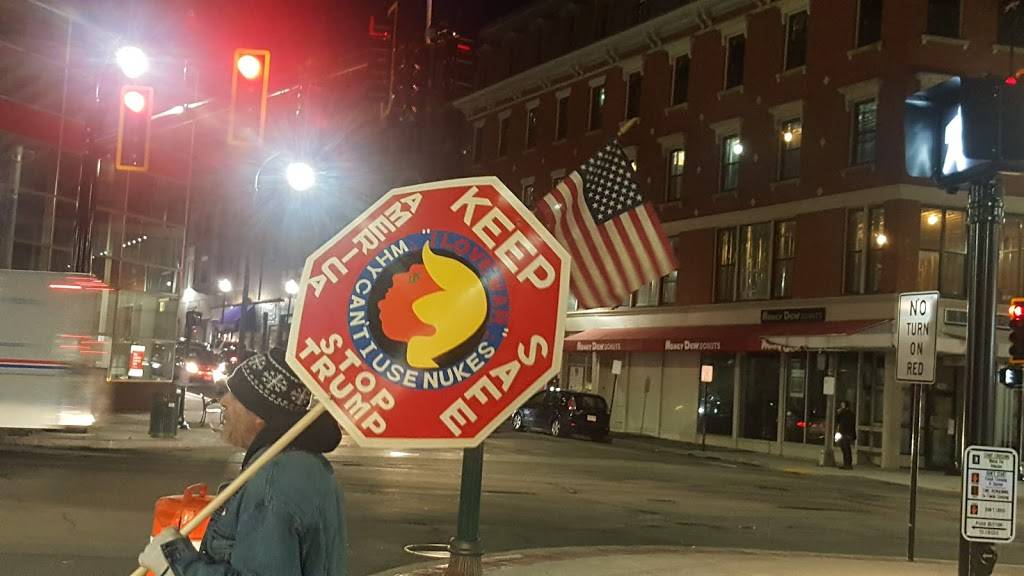 Crown Fried Chicken - CFC | restaurant | 4 Front St, Worcester, MA 01608, USA | 5087537170 OR +1 508-753-7170