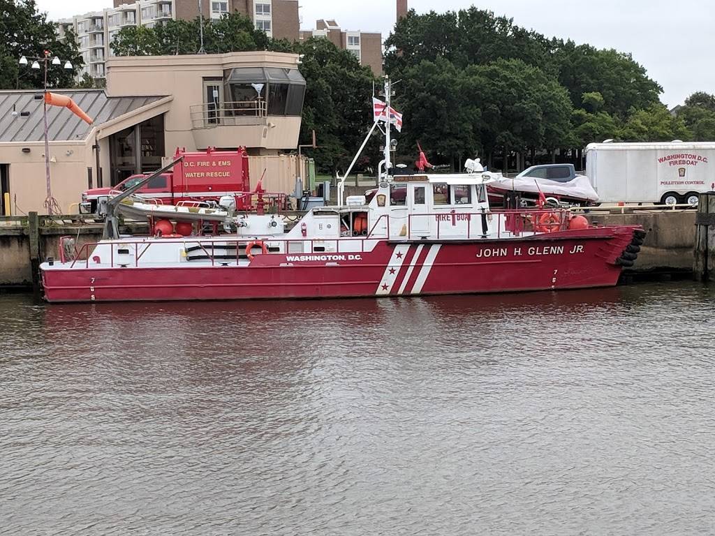 Spirit of Washington | restaurant | 580 Water St SW, Washington, DC 20024, USA | 2024794577 OR +1 202-479-4577