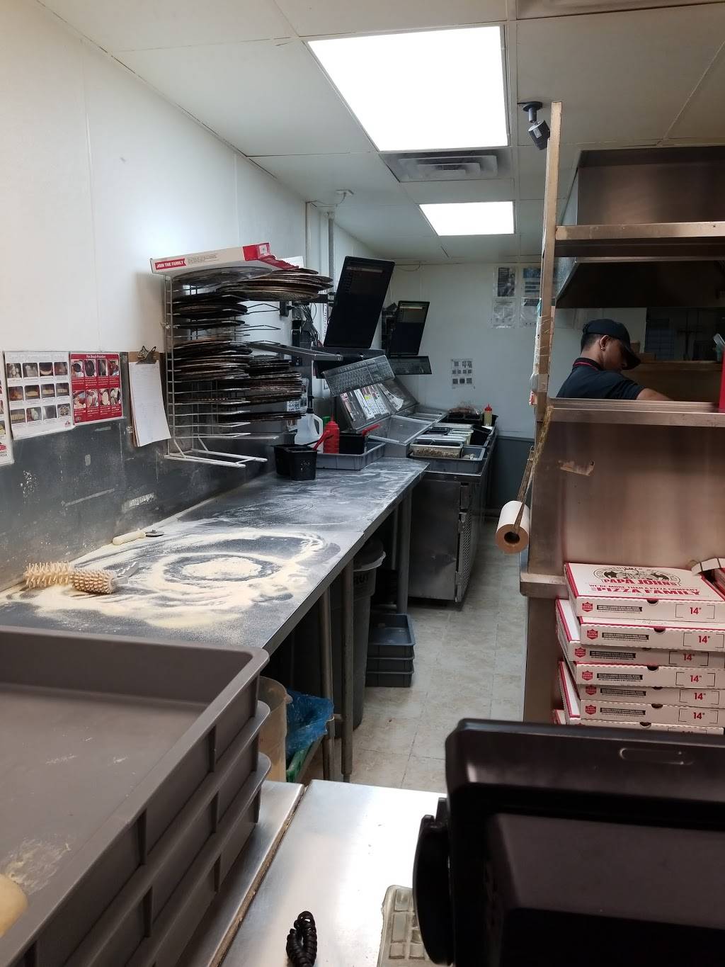 Papa Johns Pizza | restaurant | 14714 45th Ave, Flushing, NY 11355, USA | 7184637272 OR +1 718-463-7272