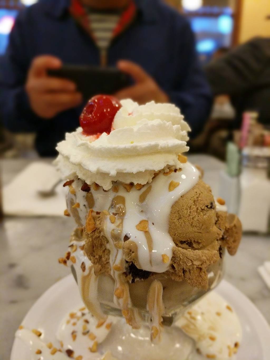 Fentons Creamery | restaurant | 4226 Piedmont Ave, Oakland, CA 94611, USA | 5106587000 OR +1 510-658-7000