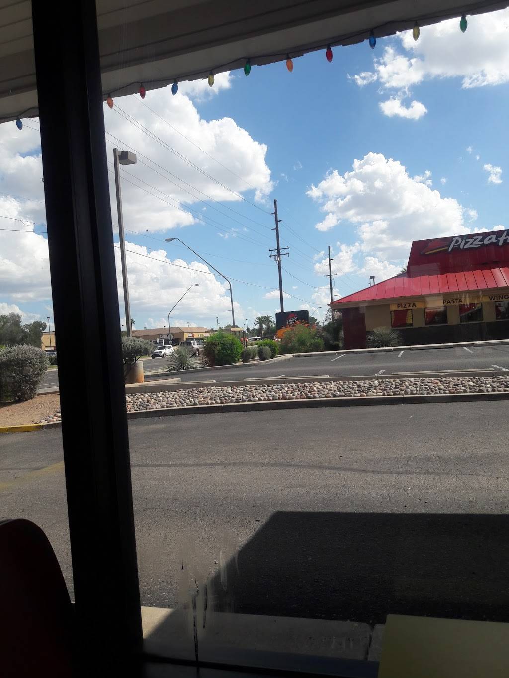 Nicos | restaurant | 2965 N Campbell Ave, Tucson, AZ 85719, USA | 5203273190 OR +1 520-327-3190