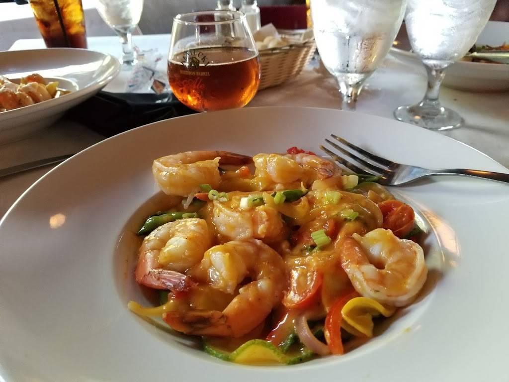 Simp McGhees | restaurant | 725 Bank St, Decatur, AL 35601, USA | 2563536284 OR +1 256-353-6284