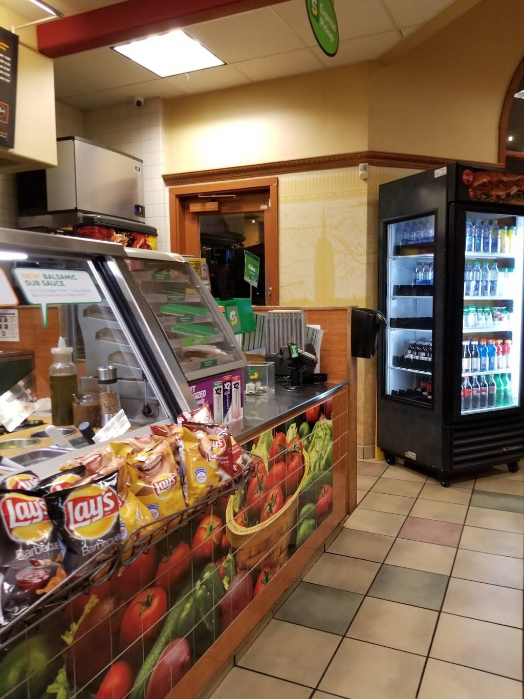 Subway | restaurant | 7110 Avenida Encinas Suite 100 Poinsettia Villlage, Carlsbad, CA 92011, USA | 7604769907 OR +1 760-476-9907