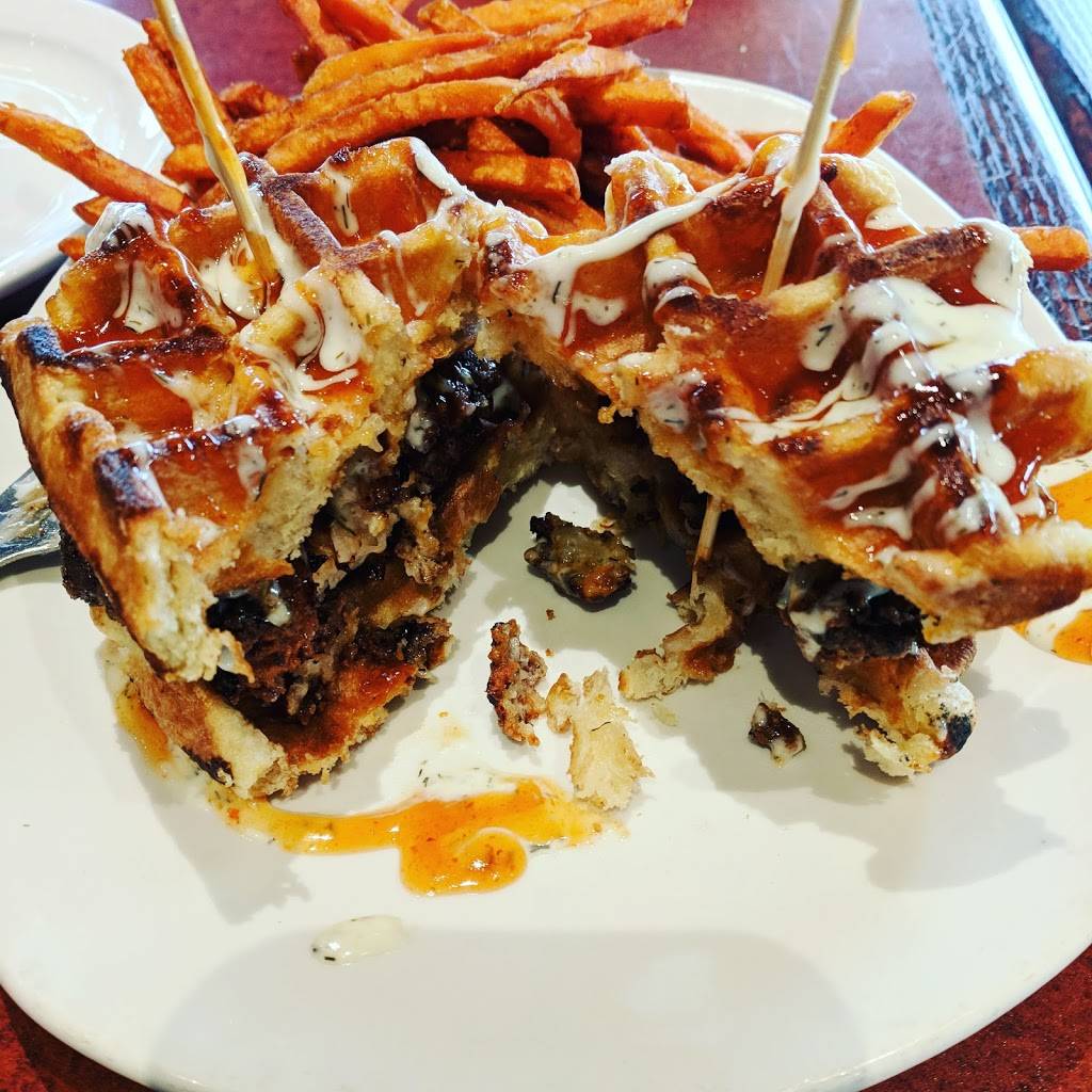 St. Louis Bar & Grill | restaurant | 1383 16th Ave Unit F, Richmond Hill, ON L4B 0E2, Canada | 9057079464 OR +1 905-707-9464