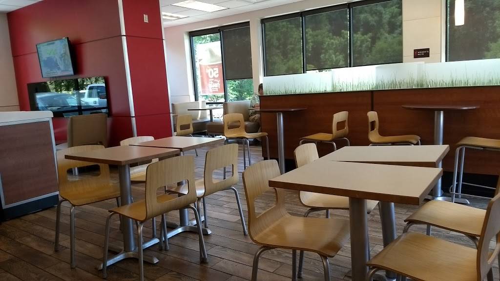 Wendys | restaurant | 353 E Main St, Sylva, NC 28779, USA | 8285860428 OR +1 828-586-0428