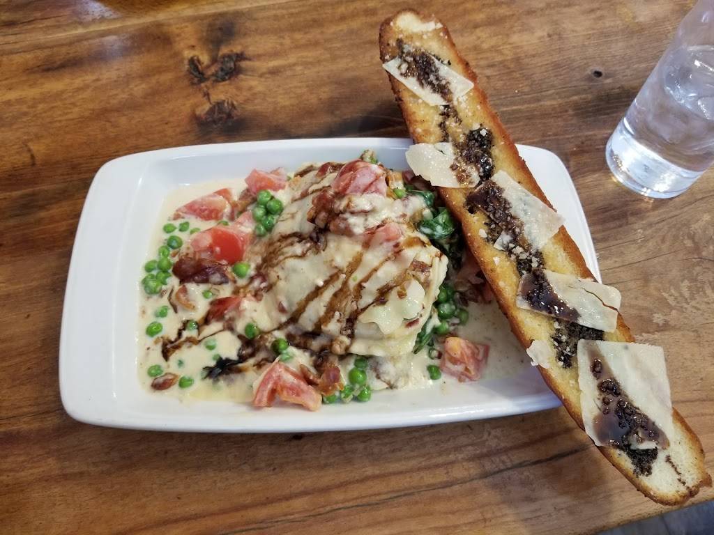 Hobnob Corner Restaurant | restaurant | 17 W Main St, Nashville, IN 47448, USA | 8129884114 OR +1 812-988-4114