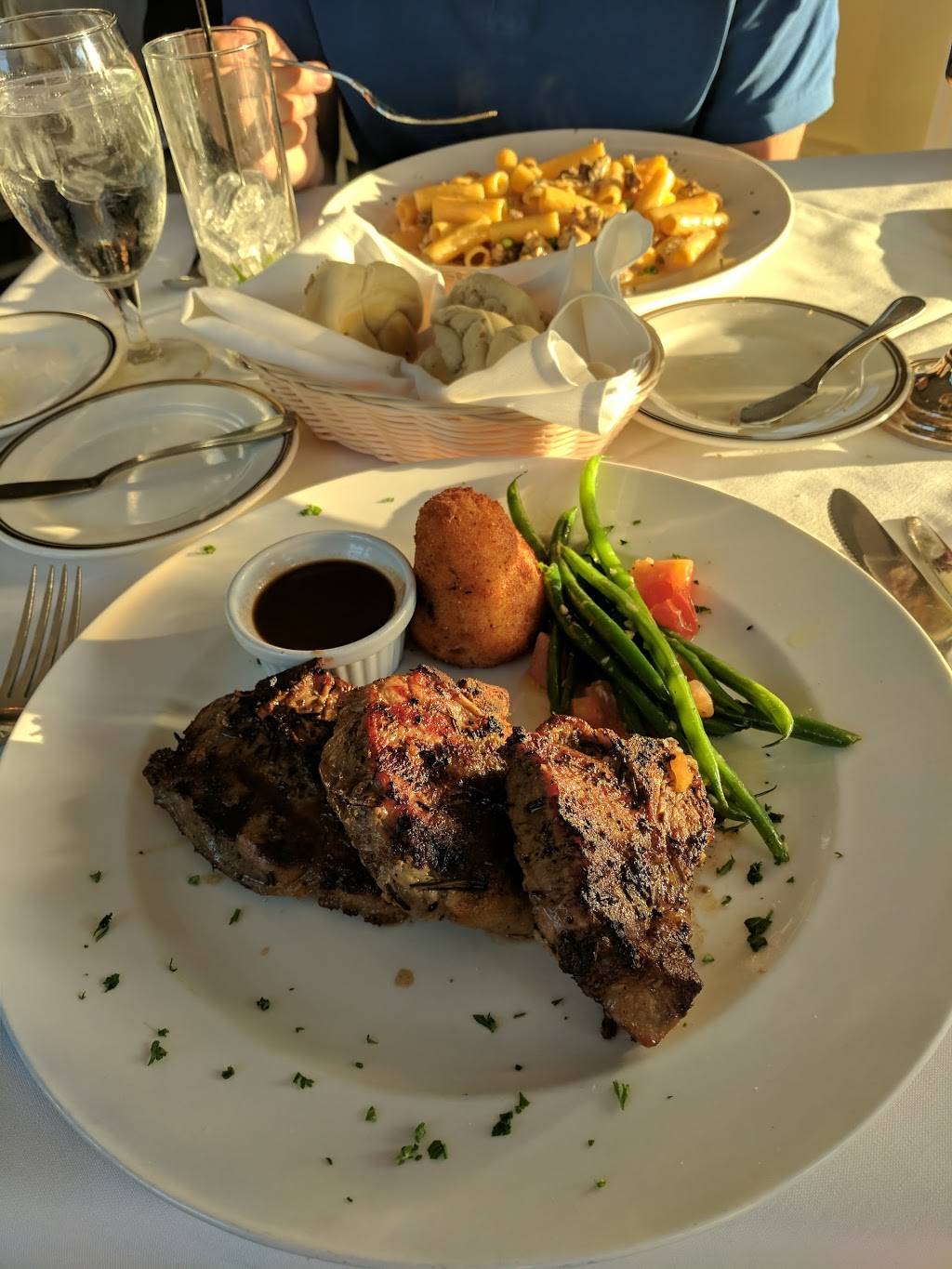 Peppes Apt 2 | restaurant | 800 S Geyer Rd, Kirkwood, MO 63122, USA | 3149091375 OR +1 314-909-1375